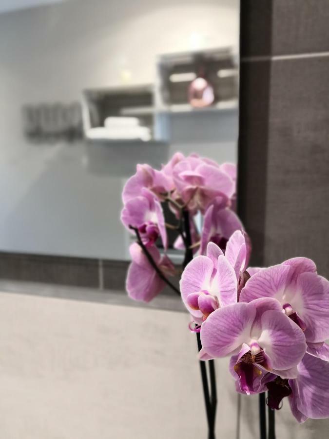 La Chabertine Bed & Breakfast Gareoult Bagian luar foto
